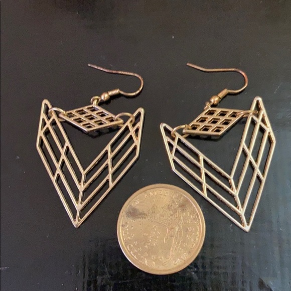 3/$13 funky geometric gold earring - Picture 2 of 2